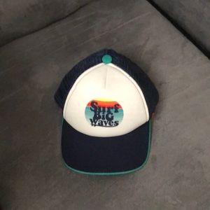Surf Big waves toddler hat